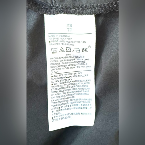 NWT Banana Republic Classic Black
V-Neck Sleeveless Cropped Jumpsuit XS - Picture 12 of 16